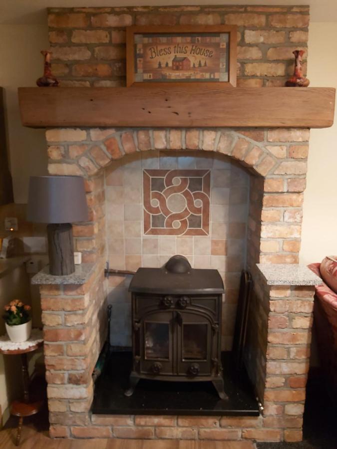 Lovely 2-Bed Cottage At The Foot Of The Mournes Newry Exterior photo
